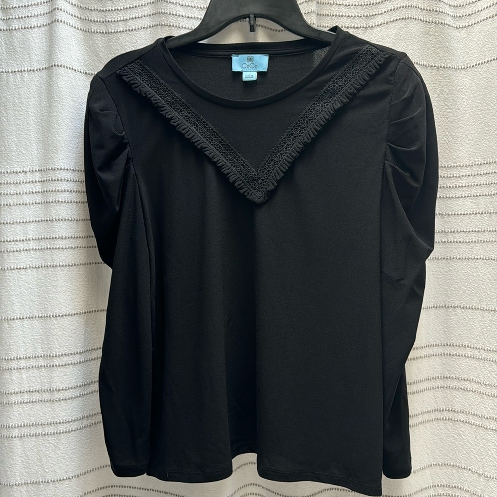 Black quarter sleeve blouse